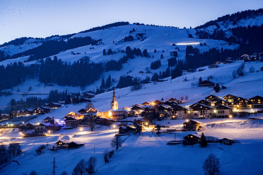 Hauteluce nocturne - Village montagne en hiver nocturne