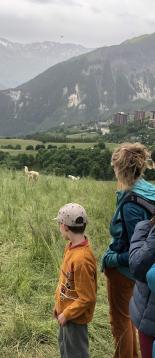 Rencontre avec une bergère au Corbier © MCT - www.fondation-facim.fr