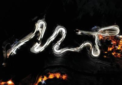 Piste Olympique de Bobsleigh - Tracé de la Piste Olympique de Bobsleigh de nuit