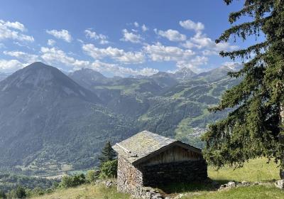 Vue sur maison de Plansoie - Bozel - Vue sur maison de Plansoie - Bozel