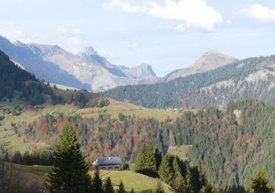 La Bèque_Saint-Nicolas-la-Chapelle - Vue sur les sommets