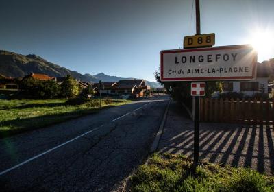 Longefoy : entrée du village - Longefoy : entrée du village