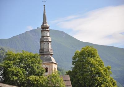 Hauteluce en été - Clocher de l'église d'Hauteluce Hauteluce en été - Clocher de l'église d'Hauteluce