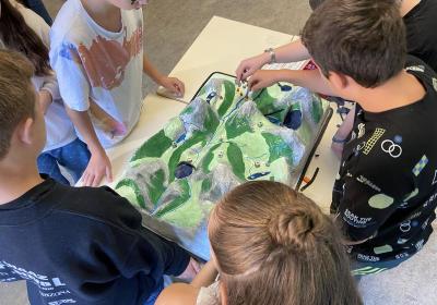 Atelier en famille : Un barrage dans mon paysage_Valloire - Pays d'art et d'histoire Atelier en famille : Un barrage dans mon paysage_Valloire - Pays d'art et d'histoire