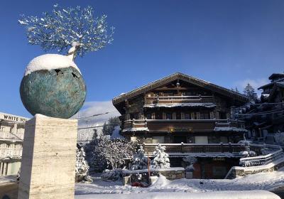 Visite guidée : l'art au sommet à Courchevel, exposition culturelle à ciel ouvert_Courchevel - Visite guidée : l'art au sommet à Courchevel