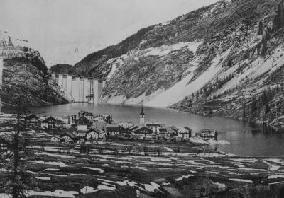 Villages engloutis, de la légende au barrage : visite à 2 voix_Tignes - Vieux village de Tignes