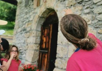 Sculpteur d'un jour à Lanslebourg : atelier groupe scolaires_Val-Cenis