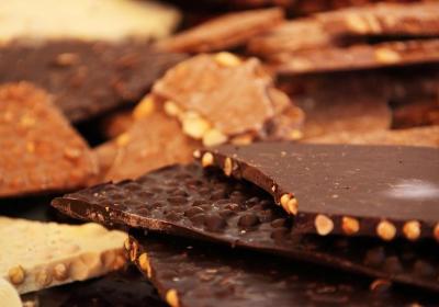 Des focus qui mettent en appétit : chocolat, miel, pain, pomme de terre, safran, ou grand chefs ! Projection commentée groupe scolaires_Chambéry