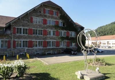 Inox et compagnie à Ugine : visite-jeu groupe scolaires_Ugine