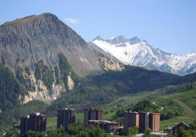 La Savoie, un espace en mutation : projection-jeu groupe scolaires_Chambéry - Le Corbier