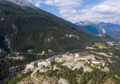La barrière de l'Esseillon en Savoie - Vue générale été sur les forts