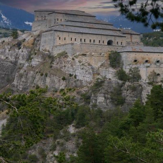 Visite-dégustation : "Veillée d'automne au fort : légendes et saveurs entre Savoie et Italie"_Aussois - Pays d'art et d'histoire