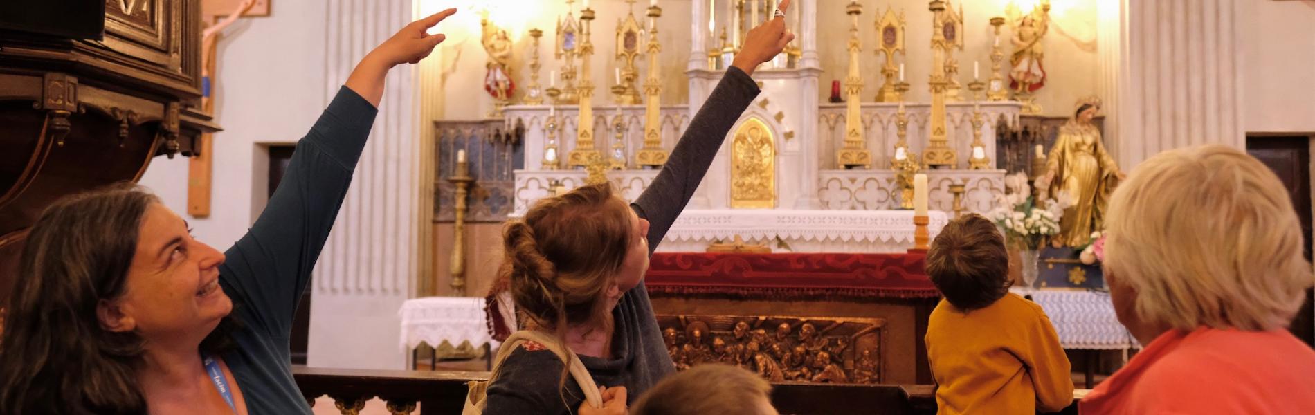 visite d'une église baroque en Savoie