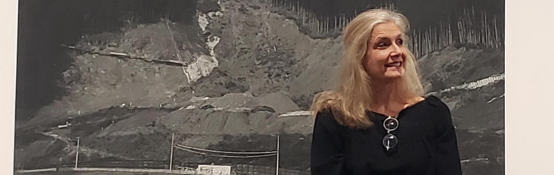 Karine Miermont reçoit le Prix paysages écrits, prix littéraire de la Fondation Facim, en octobre 2022