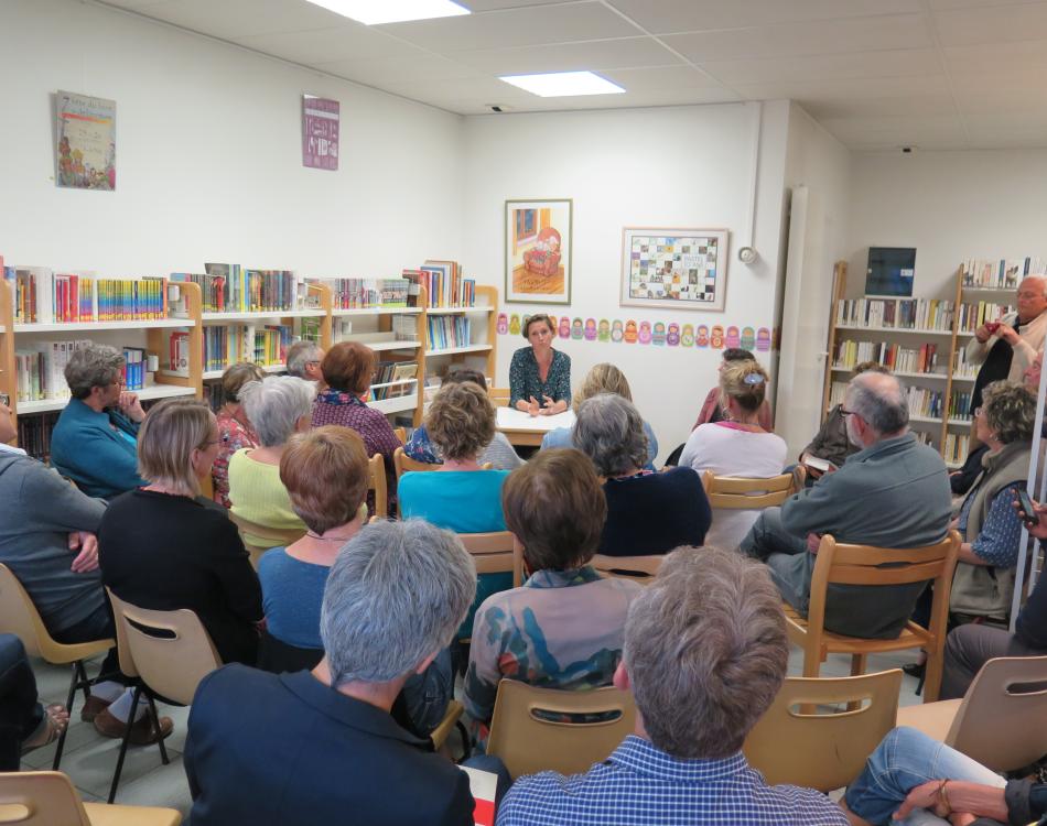 Rencontre en bibliothèque