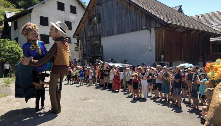 Un géant s’invite à la bibliothèque !_Val-d'Arc