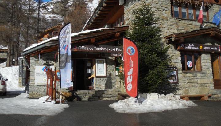 Office de tourisme de Bonneval sur Arc - Vue extérieure en hiver