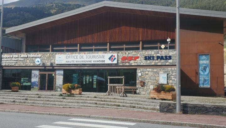 Office de tourisme de Val Cenis Lanslebourg - Façade été
