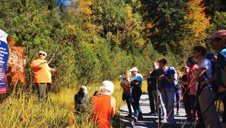 Claire Tronchet Guide du Patrimoine Savoie Mont-Blanc - balade à Passy