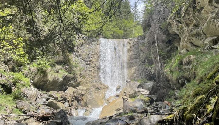 Cascade du Bonrieu sur le chemin de la boucle des hameaux - Bozel - Cascade du Bonrieu sur le chemin de la boucle des hameaux - Bozel