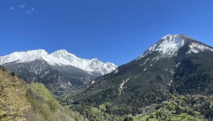 Vue sur le chemin de la boucle des hameaux - Bozel - Vue sur le chemin de la boucle des hameaux - Bozel