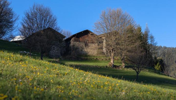Vue village des Monts sur la boucle de Plansoie - Bozel - Vue village des Monts sur la boucle de Plansoie - Bozel