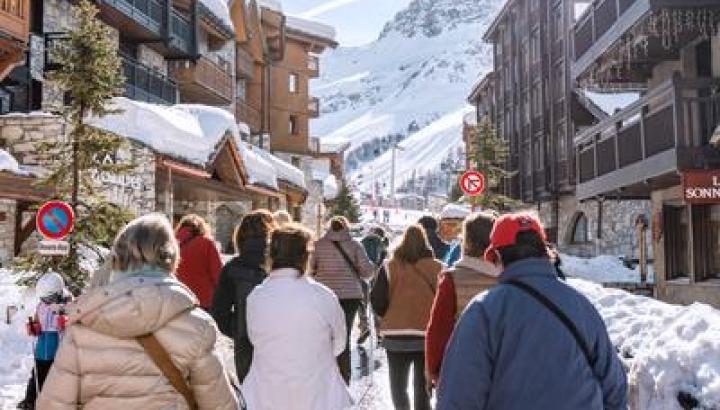Visite guidée du village de Val d'Isère par une guide de la Facim - Visite guidée du village de Val d'Isère par une guide de la Facim