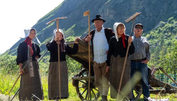 Fête du Rocher entre Bessans et Bonneval sur Arc - Les ramasseurs de foin