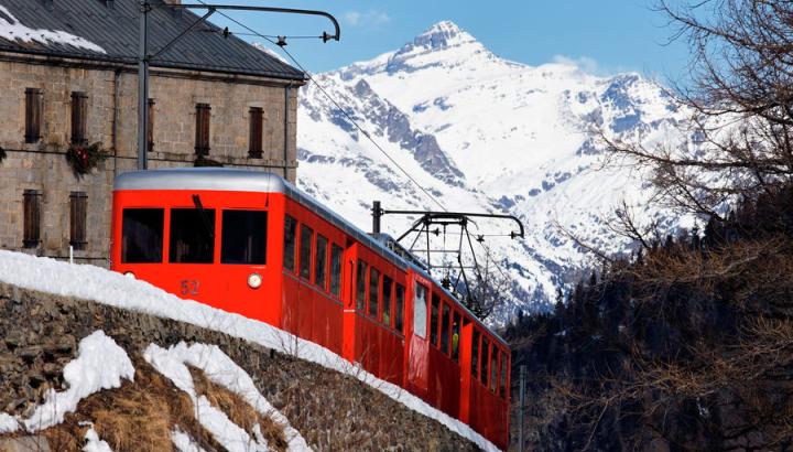 Image de vwalakte sur Freepik - Train du Montenvers