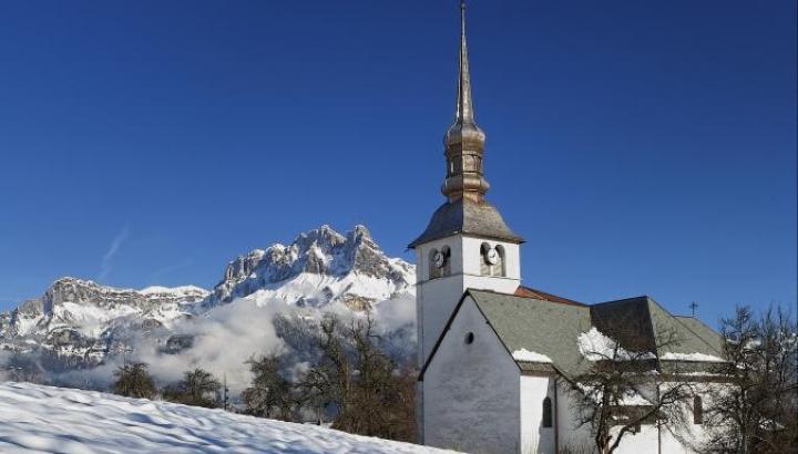 Cordon : Petites &amp; grandes Histoires_Cordon - Eglise en hiver