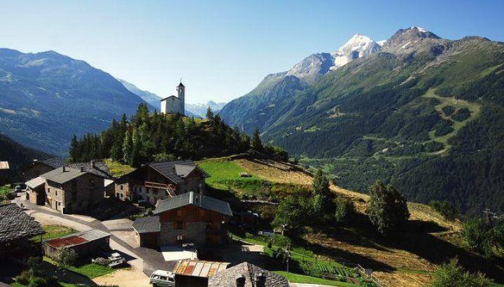 Pause patrimoine et musique dans les hameaux de Montvalezan : circuit guidé_La Rosière - Montvalezan - Village du Châtelard de Montvalezan