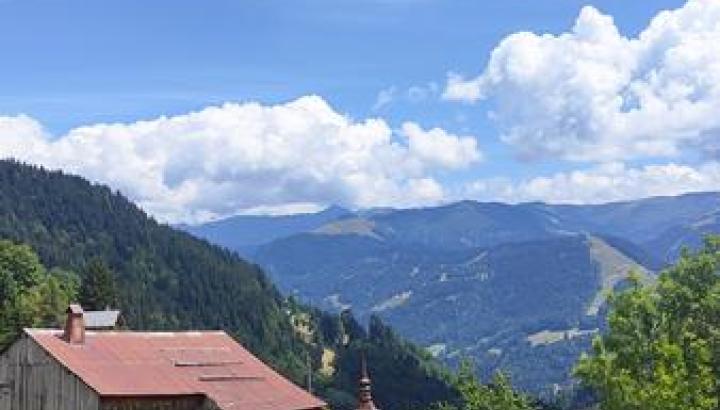 Eglise de Chaucisse - Vue extérieure de l'église