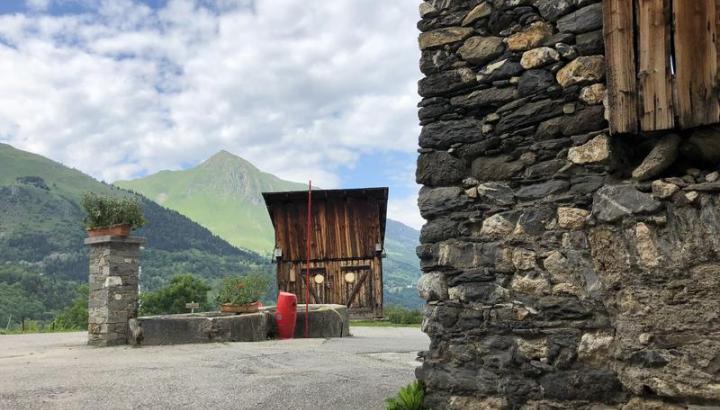 Visite guidée : Journées Européennes du Patrimoine 2025 : Découvrez les trésors cachés de La Combe et La Flachère_Les Belleville - hameau de la Flachère, place centrale