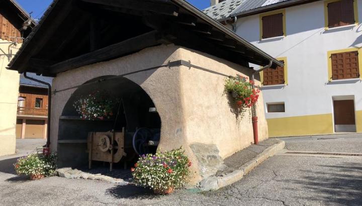 Visite guidée : il était une fois les Avanchers_Les Avanchers-Valmorel - visite du village avec l'ancien four à pain au coeur des Avanchers