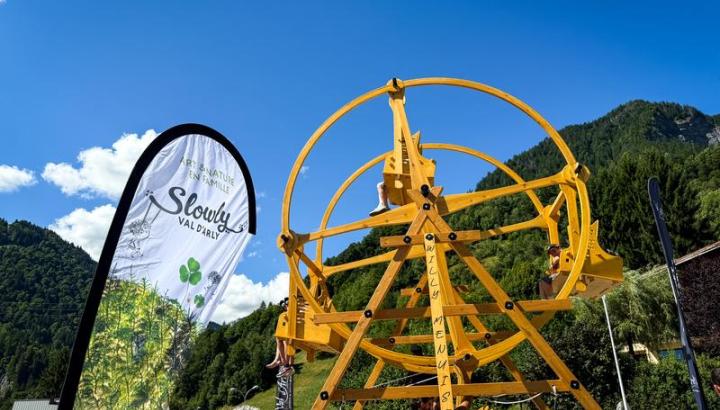 Slowly - Planète en partage à Flumet / St Nicolas la Chapelle_Flumet - La belle roue - Manège en bois