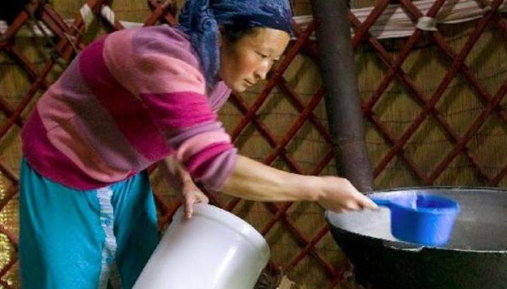 Projection : Raclette Kirghize et Sécheresse du coeur_Crest-Voland