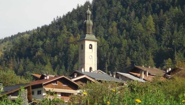 En avant concert, pause baroque à l’église de Macôt : visite guidée._La Plagne Tarentaise - Eglise de Macôt-la Plagne