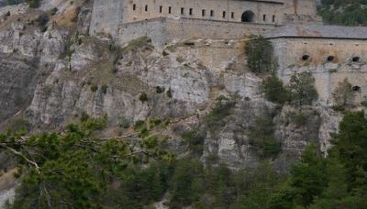Visite-dégustation : "Veillée d'automne au fort : légendes et saveurs entre Savoie et Italie"_Aussois - Pays d'art et d'histoire
