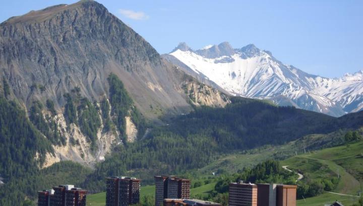 La Savoie, un espace en mutation : projection-jeu groupe scolaires_Chambéry - Le Corbier