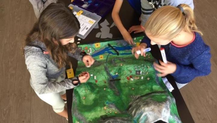J'habite la montagne : atelier groupe scolaires_Chambéry - Maquette J'habite la montagne