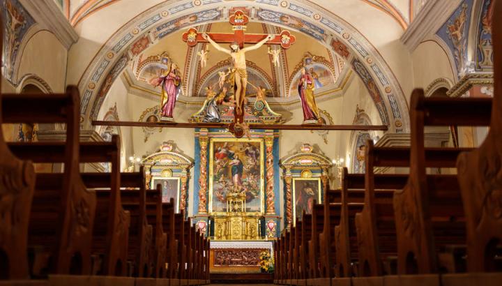 Eglise baroque Notre-Dame de l'Assomption à Aussois - Intérieur de l'église Eglise baroque Notre-Dame de l'Assomption à Aussois - Intérieur de l'église