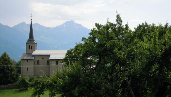 Nâves, église St Pierre - Nâves, église St Pierre Nâves, église St Pierre - Nâves, église St Pierre