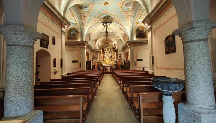Eglise de St Nicolas la chapelle - Intérieur église