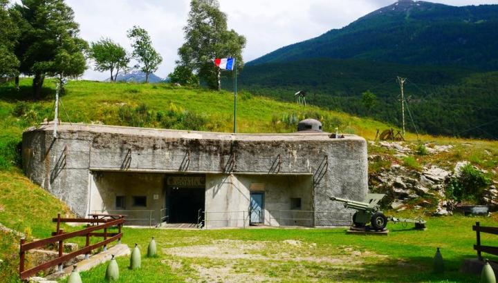 Le Fort Saint-Gobain à Villarodin-Bourget - Vue extérieure côté entrée