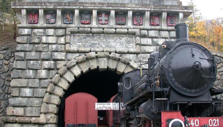 modane-entree-monumentale-tunnel-ferroviaire-frejus - Ancienne entrée Ferroviaire tunnel du Mont Cenis à Modane