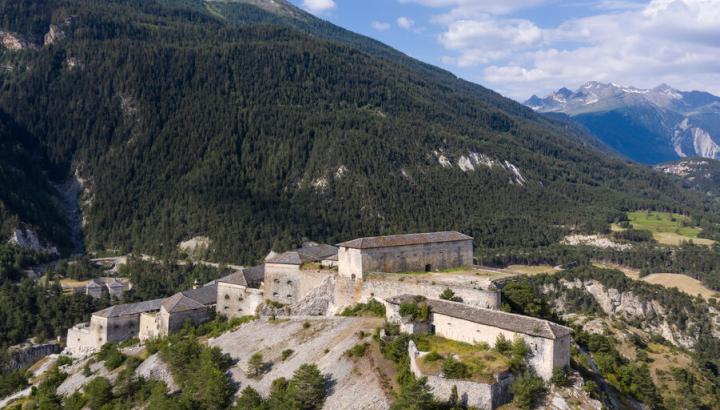 Barrière des Forts de l'Esseillon vue depuis Aussois - Barrière des Forts de l'Esseillon