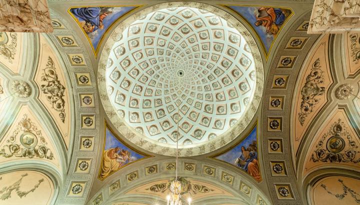 Eglise Notre-Dame de l'Assomption à Lanslebourg Val Cenis - Décors peints au plafond
