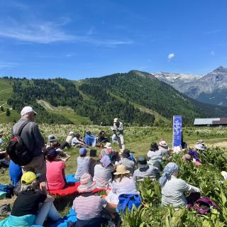 Lecture en plein air à Saint Gervais. Rencontres littéraires de la Fondation Facim 2026